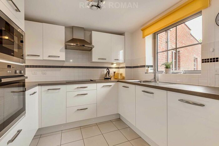 1 Bedroom Flat To Rent In Kingston Road, Raynes Park, SW20