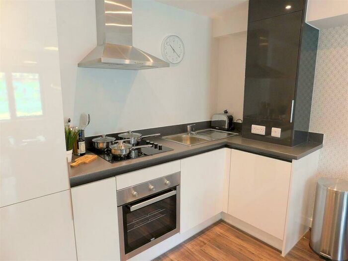1 Bedroom Apartment To Rent In Cotton House, Fabrick Square, Lombard Street, Birmingham, B12
