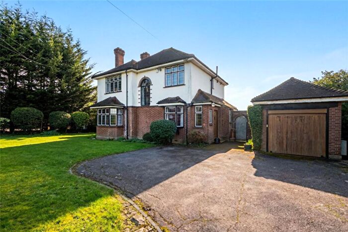 4 Bedroom Detached House For Sale In Hoe Lane, Abridge, Essex, RM4