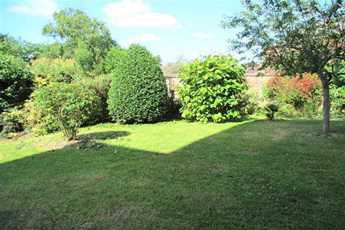 1 Bedroom Retirement Property To Rent In Homeville House, Hendford, Yeovil, BA20