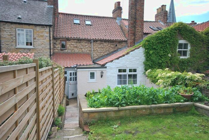2 Bedroom Cottage To Rent In Old Maltongate, Malton, YO17