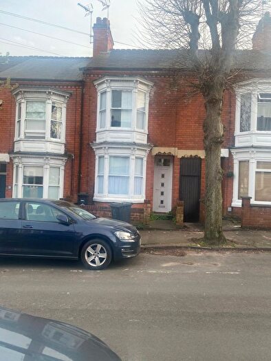 3 Bedroom Terraced House To Rent In Harrow Road, Leicester, LE3