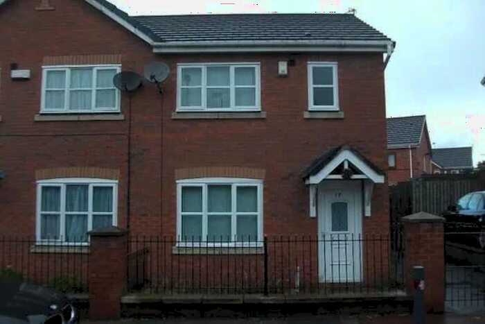 3 Bedroom Semi-Detached House To Rent In Monsall Street, Monsall, M40