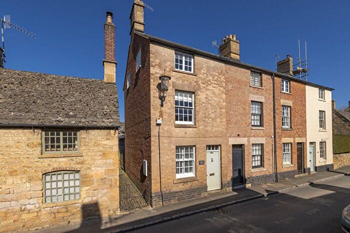 3 Bedroom Terraced House For Sale In Park Road, Chipping Campden, Gloucestershire, GL55
