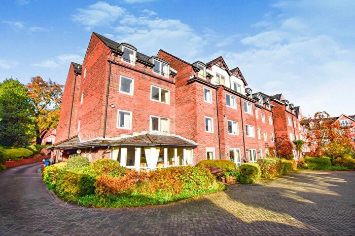 1 Bedroom Flat For Sale In Groby Road, Altrincham, WA14