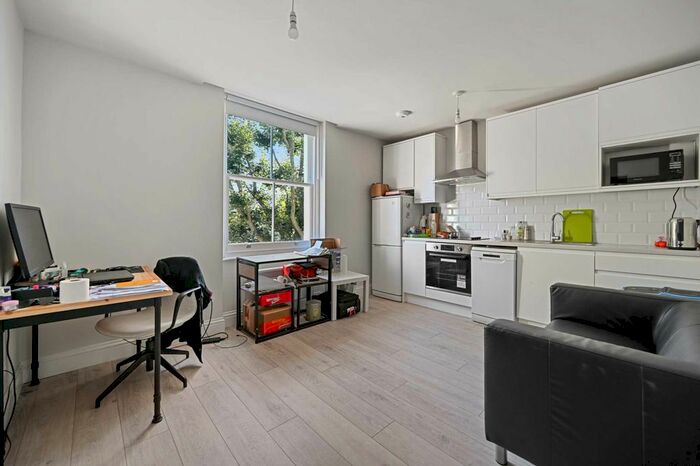 1 Bedroom Flat To Rent In Bassett Road, Ladbroke Grove, London, W10