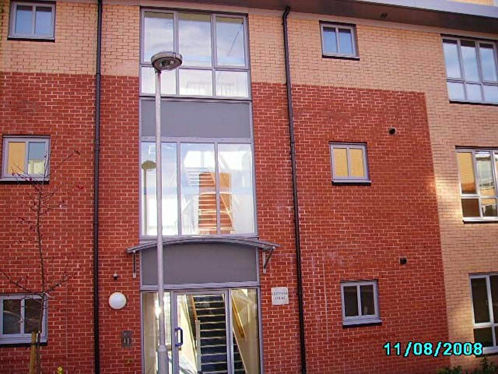 2 Bedroom Flat To Rent In Craggs Row, Preston, Lancashire, PR1