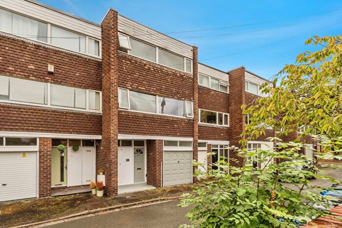 3 Bedroom Town House For Sale In Ack Lane West, Cheadle Hulme, Cheshire, SK8