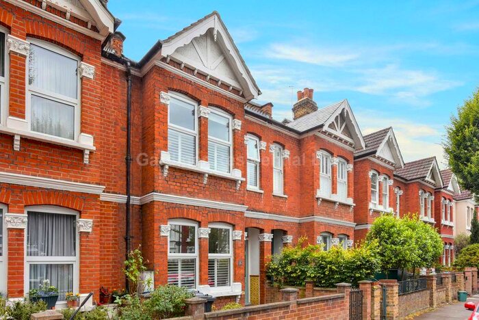 3 Bedroom Terraced House To Rent In Regina Terrace, Ealing, W13
