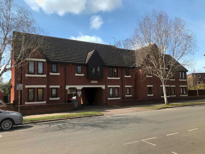 1 Bedroom Flat To Rent In Warwick Court, Bedford MK40