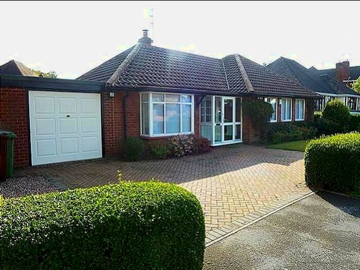 3 Bedroom Detached Bungalow To Rent In Foley Avenue, Tettenhall, WV6