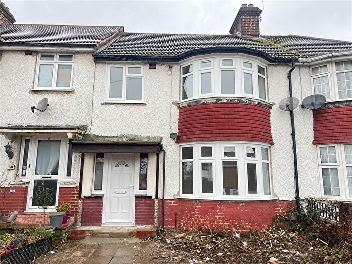 4 Bedroom Terraced House To Rent In Victoria Avenue, Wembley, HA9