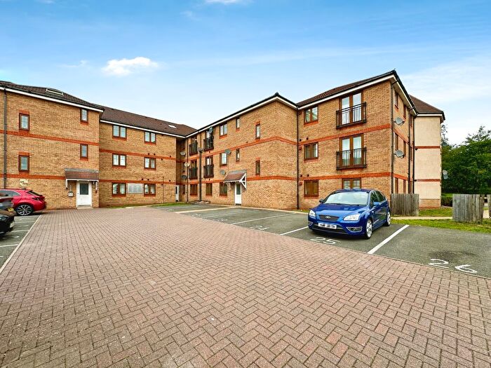 1 Bedroom Flat For Sale In Oberon Grove, Wednesbury, Wednesbury, WS10