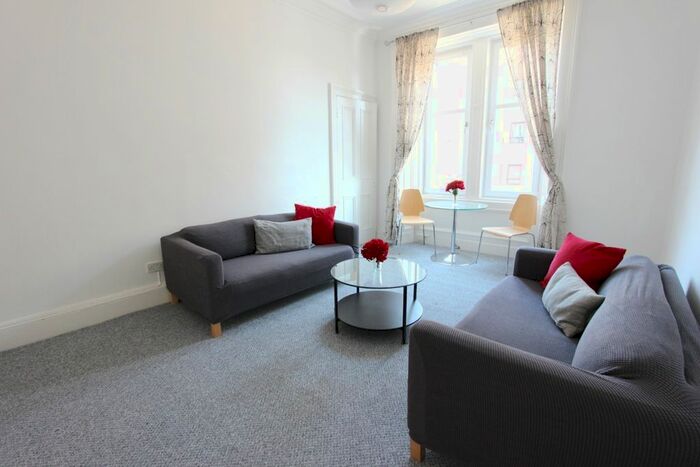 2 Bedroom Flat To Rent In Abbey Street, Edinburgh, EH7