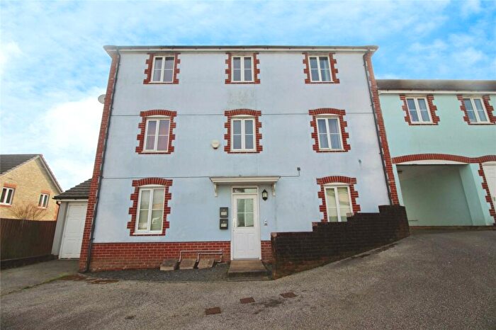 2 Bedroom Flat To Rent In Launceston, Cornwall, PL15