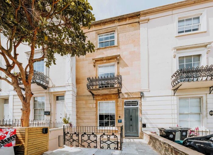 2 Bedroom Maisonette To Rent In St. Pauls Road, Clifton, Bristol, BS8