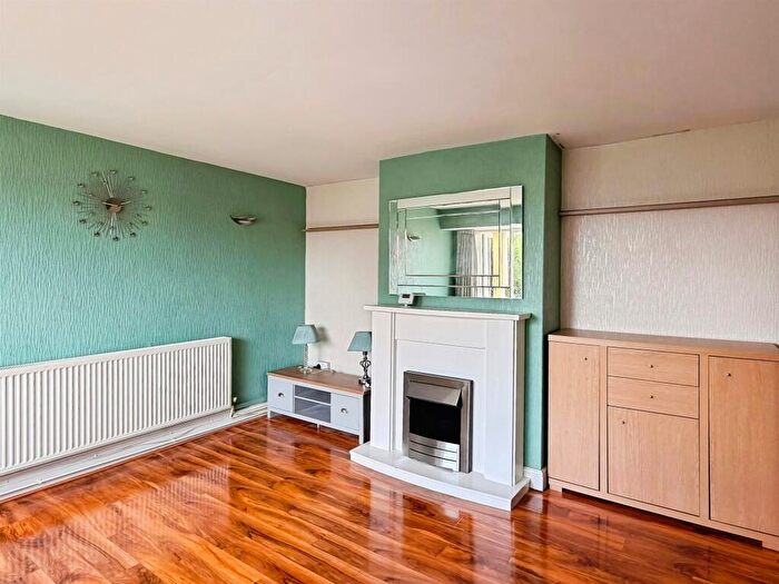 2 Bedroom Flat For Sale In Caradoc Close, Caerleon, Newport, NP18