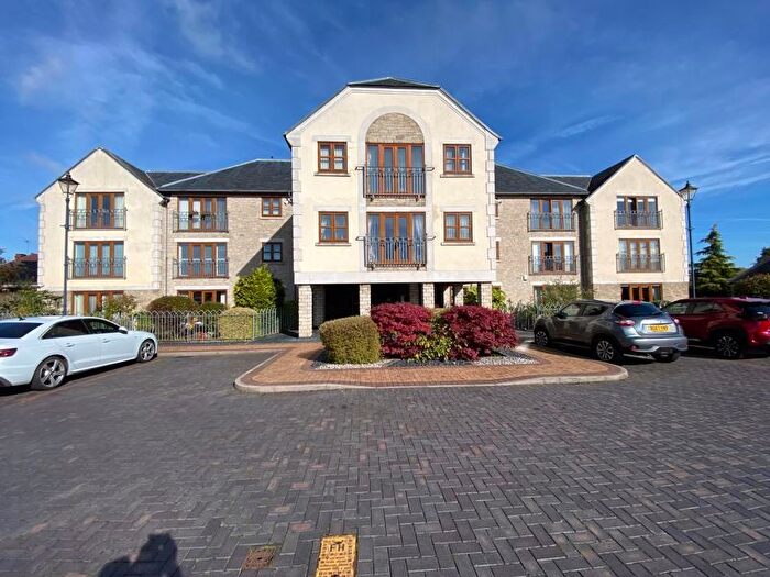 2 Bedroom Flat For Sale In Arbury Mansions, Nuneaton, CV10