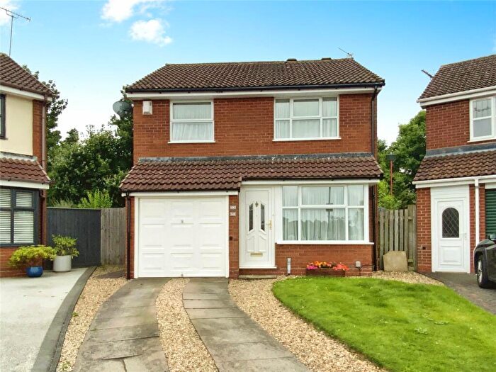 3 Bedroom Detached House For Sale In Thurloe Crescent, Rubery, Rednal, Birmingham, B45