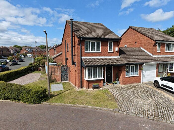 3 Bedroom Link Detached House For Sale In New Tower Court, New Brighton, Wallasey, CH45