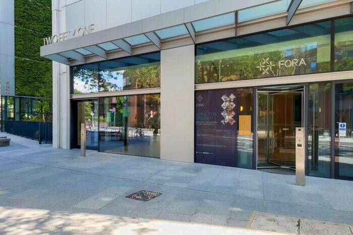 1 Bedroom Flat To Rent In Two Fifty One, Southwark Bridge, SE1