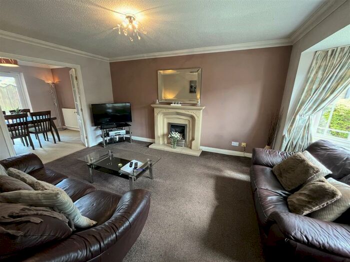 4 Bedroom Detached House For Sale In Sandhurst Drive, Wilmslow, SK9