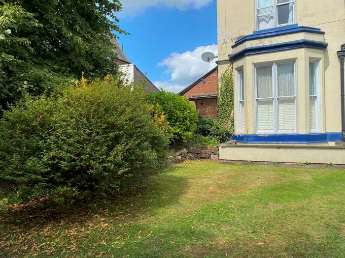 2 Bedroom Apartment To Rent In Hough Green, Chester, CH4