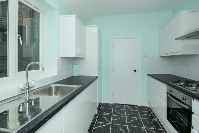 2 Bedroom House To Rent In Humberstone Road, London, E13