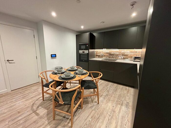 2 Bedroom Apartment To Rent In Potato Wharf, Wilson Building, M3