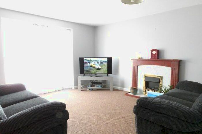 2 Bedroom Property To Rent In Beechwood Grove, Sutton-In-Ashfield, NG17