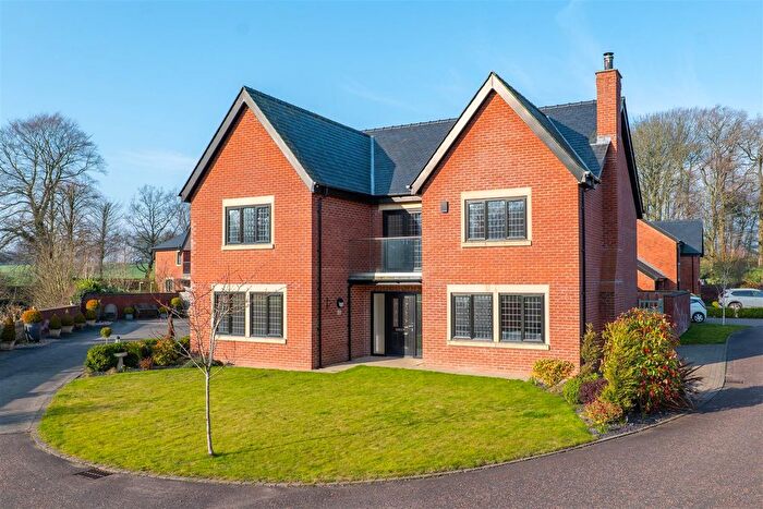 7 Bedroom Detached House For Sale In Chapel Fold, Whittle-Le-Woods, Chorley, PR6