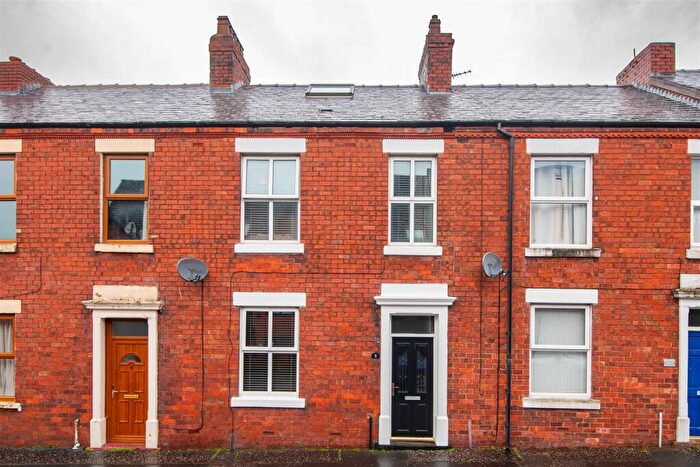 3 Bedroom Terraced House For Sale In South View Terrace, Leyland, PR25