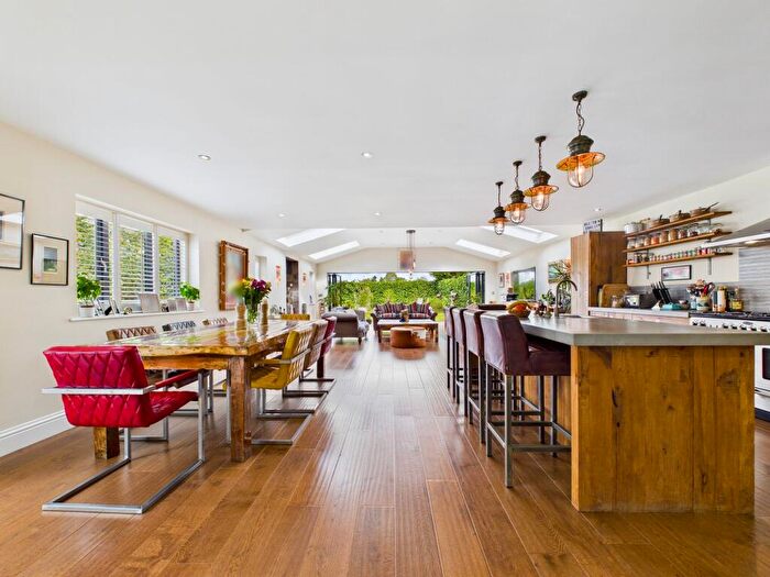 4 Bedroom Semi Detached House For Sale In Loxley Road, Stratford-Upon-Avon, CV37