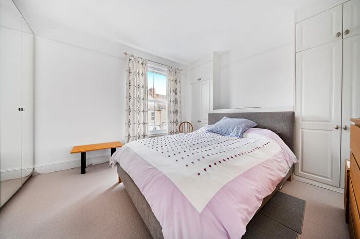 4 Bedroom Terraced House For Sale In Hamilton Road, Salisbury, SP1