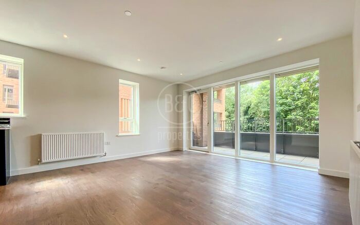 2 Bedroom Flat To Rent In Blenheim Mansions, Clarendon, N8