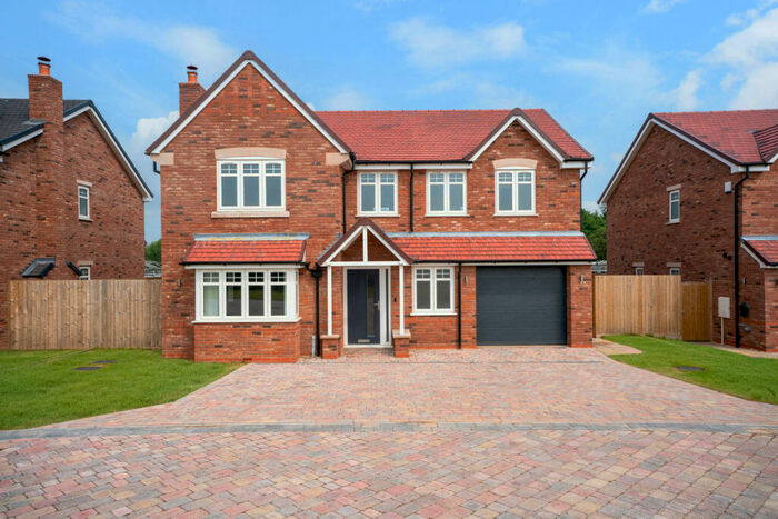 4 Bedroom Detached House For Sale In Long Bank, Bewdley, Worcestershire, DY12
