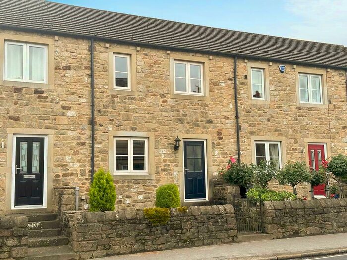 3 Bedroom Town House For Sale In The Old Saw Mill, Cowling, BD22