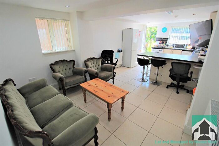 5 Bedroom Terraced House To Rent In Tiverton Road, Birmingham, B29