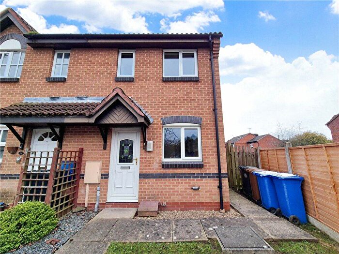 2 Bedroom End Of Terrace House For Sale In Ramblers Drive, Oakwood, Derby, DE21