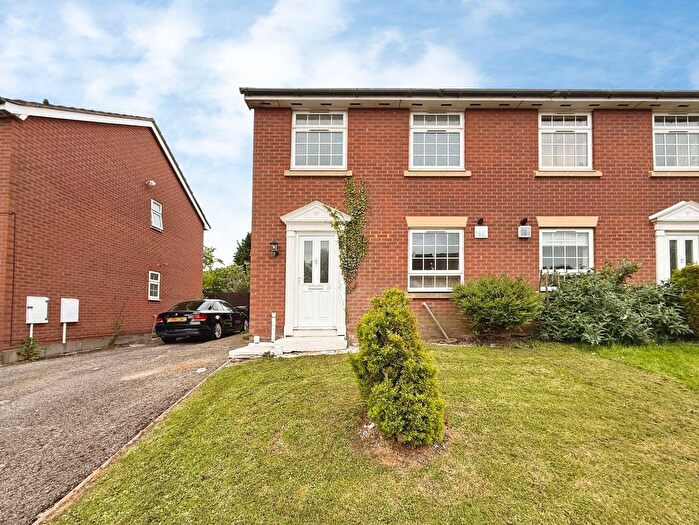 3 Bedroom Semi-Detached House For Sale In The Savannahs, Telford, TF1