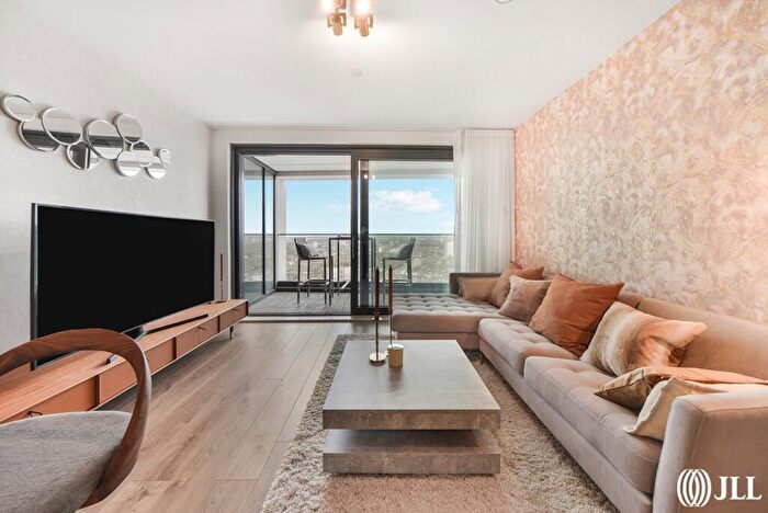 1 Bedroom Apartment For Sale In Legacy Tower, Great Eastern Road, London, E15