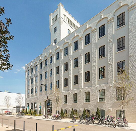 3 Bedroom Duplex To Rent In Spillers Mill, Mill Park, Cambridge, CB1