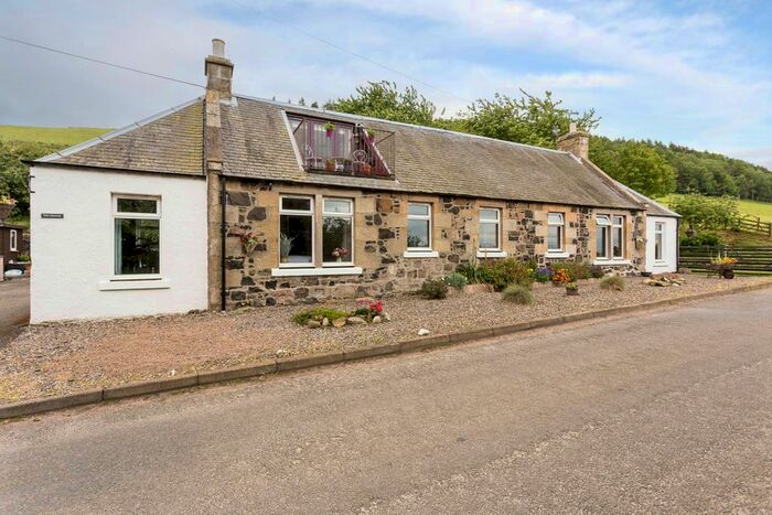 4 Bedroom Detached House For Sale In Logie Farm, Newburgh, Fife, KY14