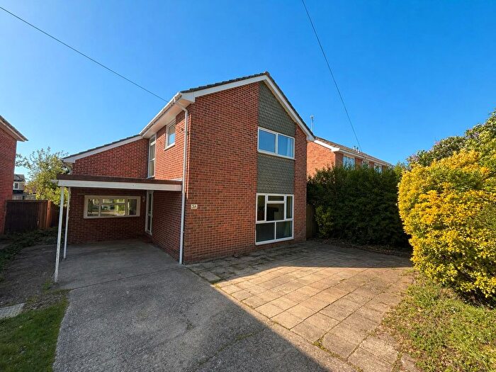 4 Bedroom Property To Rent In Sutton Road, Waterlooville, PO8