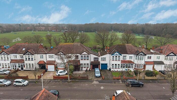 5 Bedroom Semi Detached House For Sale In Cheyne Avenue, London, E18