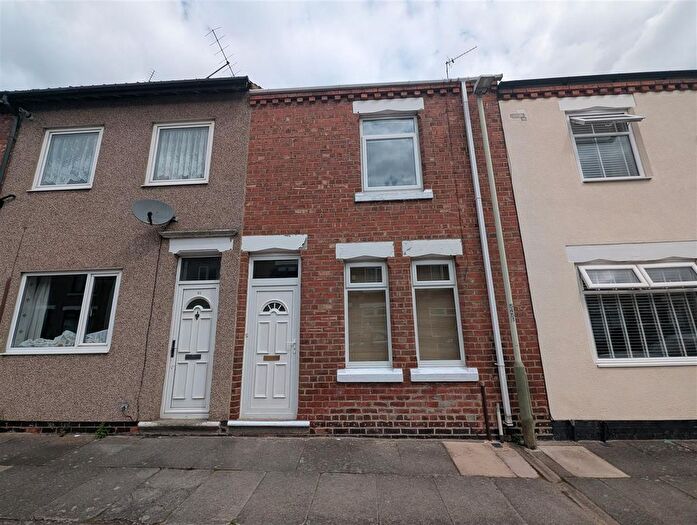 3 Bedroom Terraced House For Sale In Lewes Road, Darlington, DL1