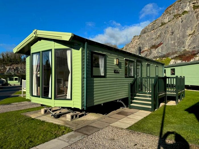 2 Bedroom Property For Sale In Silverdale Road, Warton, Carnforth, LA5