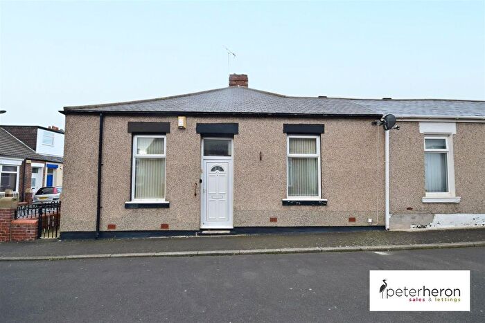2 Bedroom Cottage For Sale In Buddle Terrace, Hendon, Sunderland, SR2