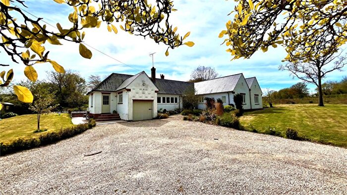 5 Bedroom Bungalow For Sale In Swattenden Lane, Cranbrook, Kent, TN17