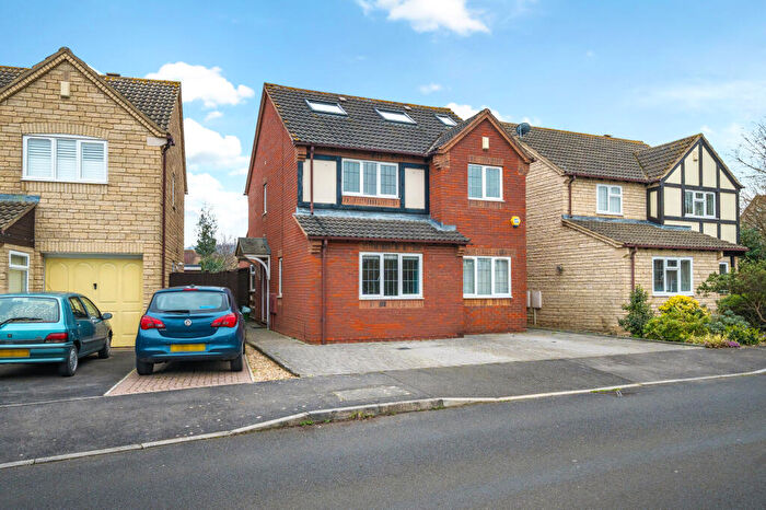 4 Bedroom Detached House For Sale In Ashlea Meadow, Bishops Cleeve, Cheltenham, GL52
